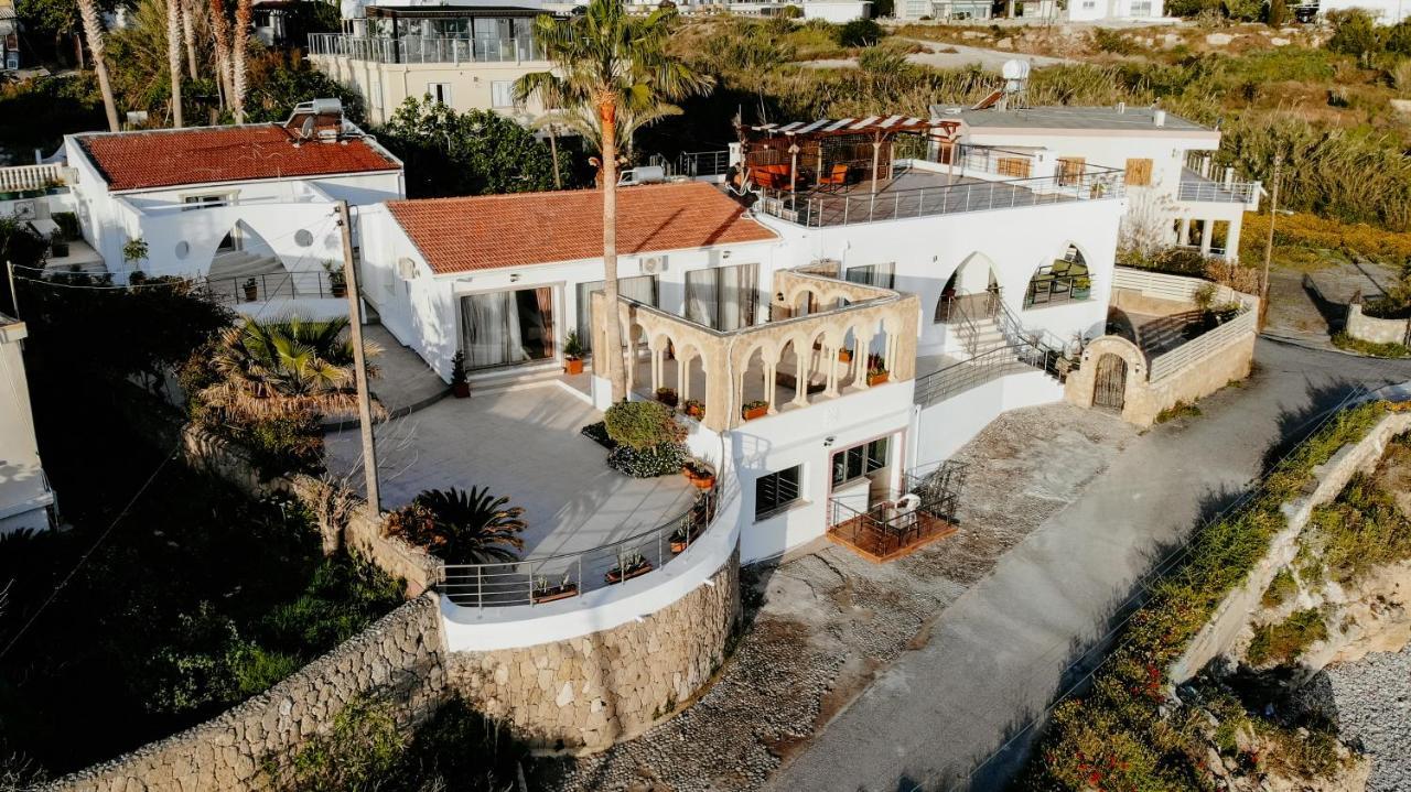 Luxuriant Houses Kyrenia キレニア エクステリア 写真